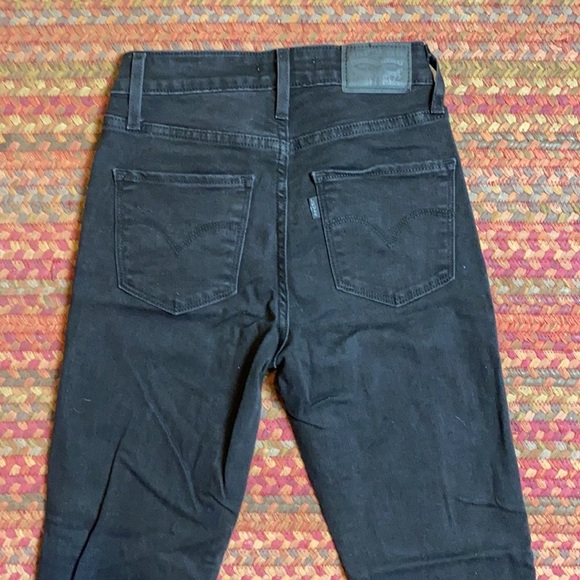 LEVIS WOMENS BLACK 721 HIGH RISE CLASSIC BASIC SKINNY JEANS - Picture 5 of 6